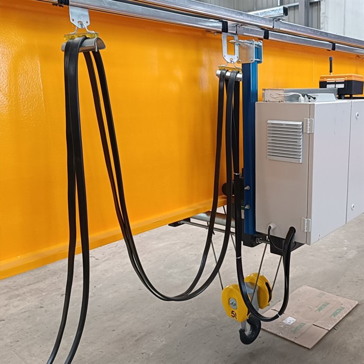 C Track Festoon System (4)